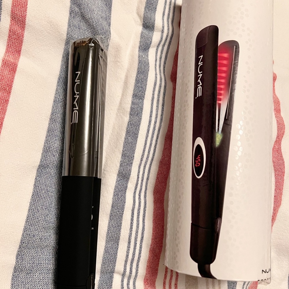 NIB NuMe “Megastar” flat iron